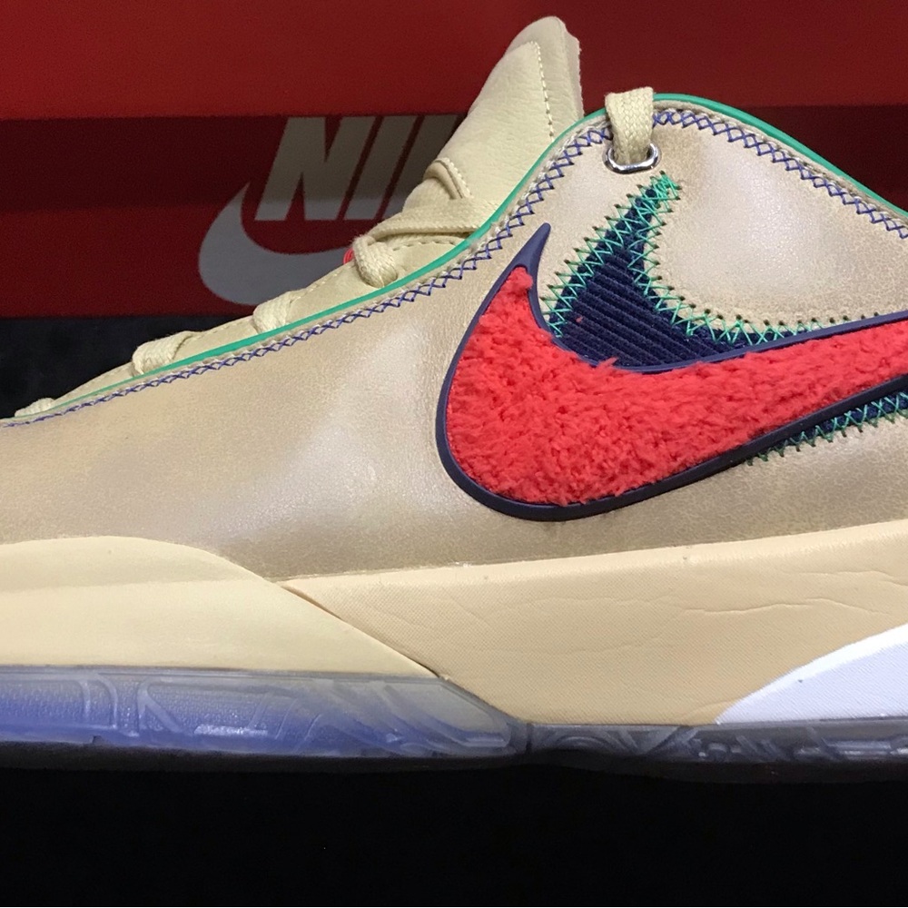 Nike LeBron 20 “Four Horsemen” - Picture 6 of 13